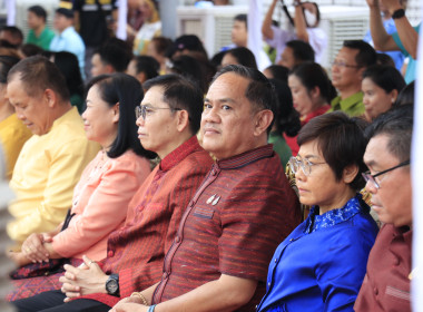 วันที่ 9 กรกฎาคม 2568 มหกรรมแห่เทียนพรรษาและตักบาตรหลังช้าง ... พารามิเตอร์รูปภาพ 6